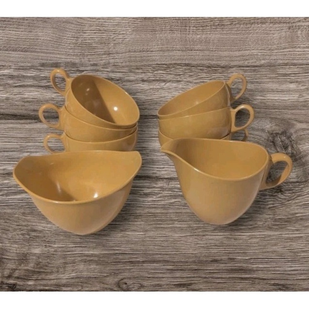 Melamine Oneida Deluxe Creamer Sugar Bowl Cups Harvest Gold OD Vtg MCM Set Of 8